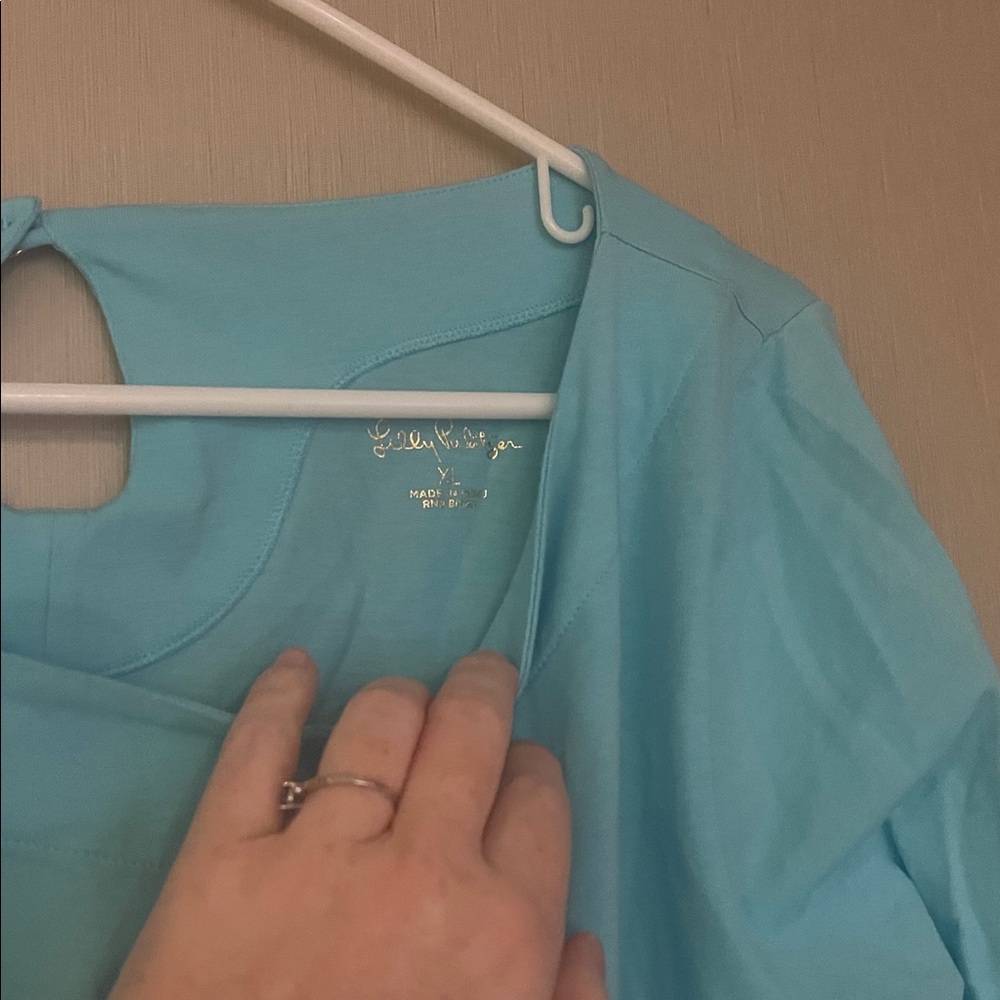 Lilly Pulitzer xl blue t shirt blouse - Picture 3 of 5